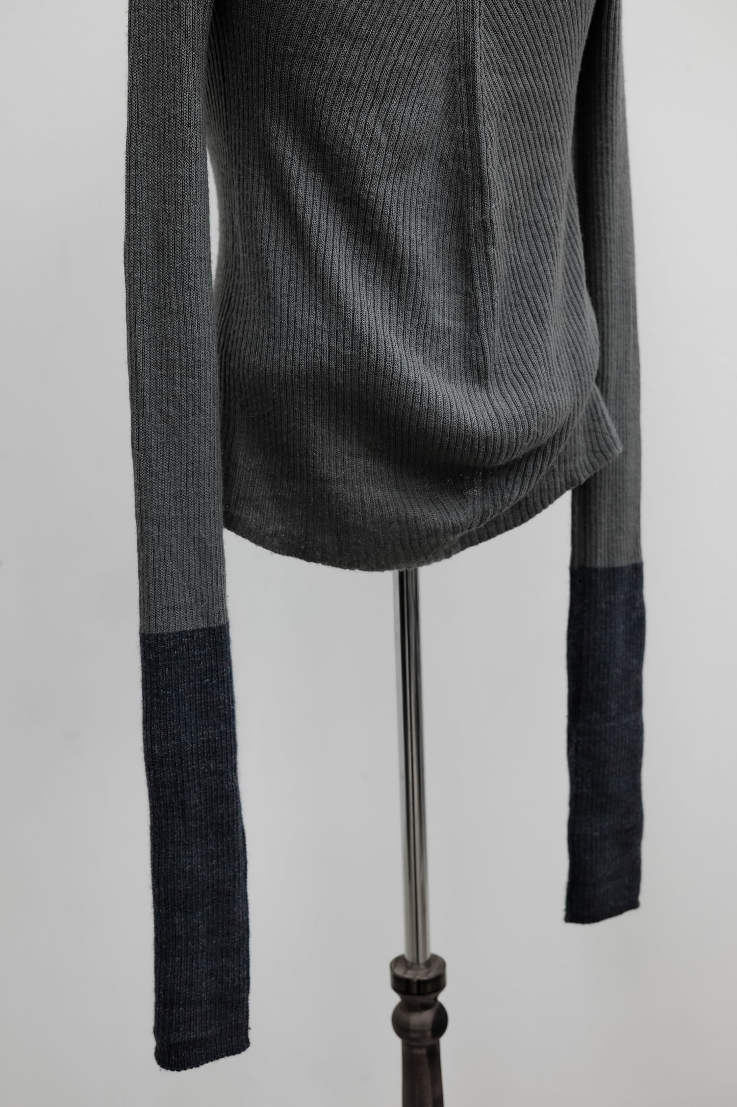 Y’s Yohji Yamamoto F/W2008 - 2-Tone Glove Sleeve Rib Knit