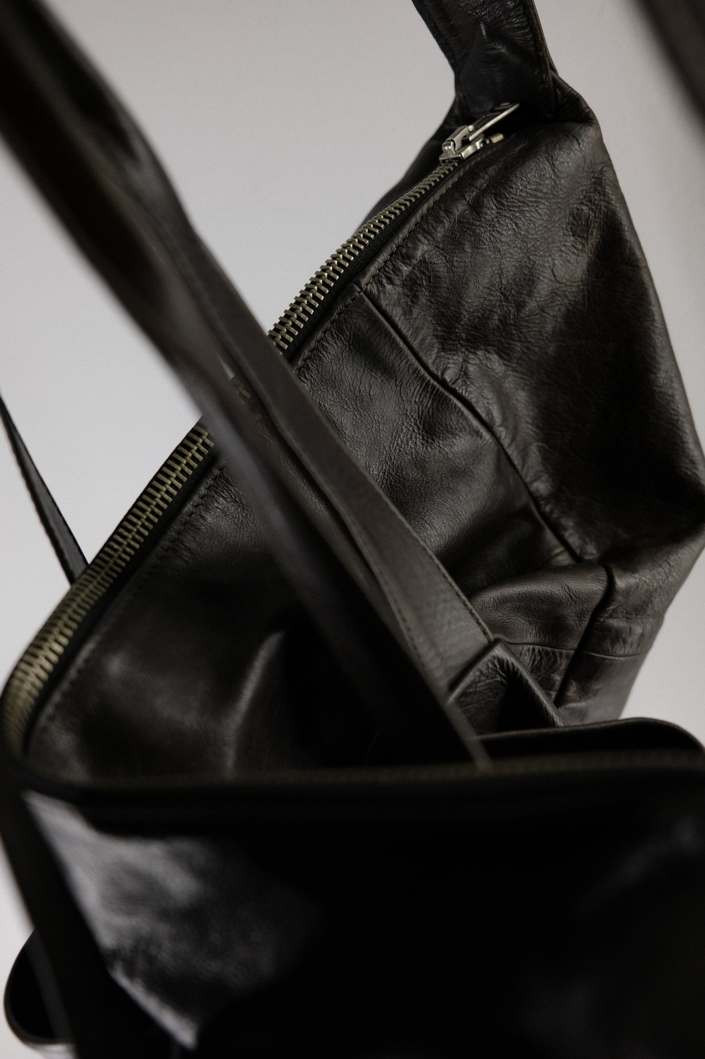 Ann Demuelemeester 2010s - Leather Boston Bag