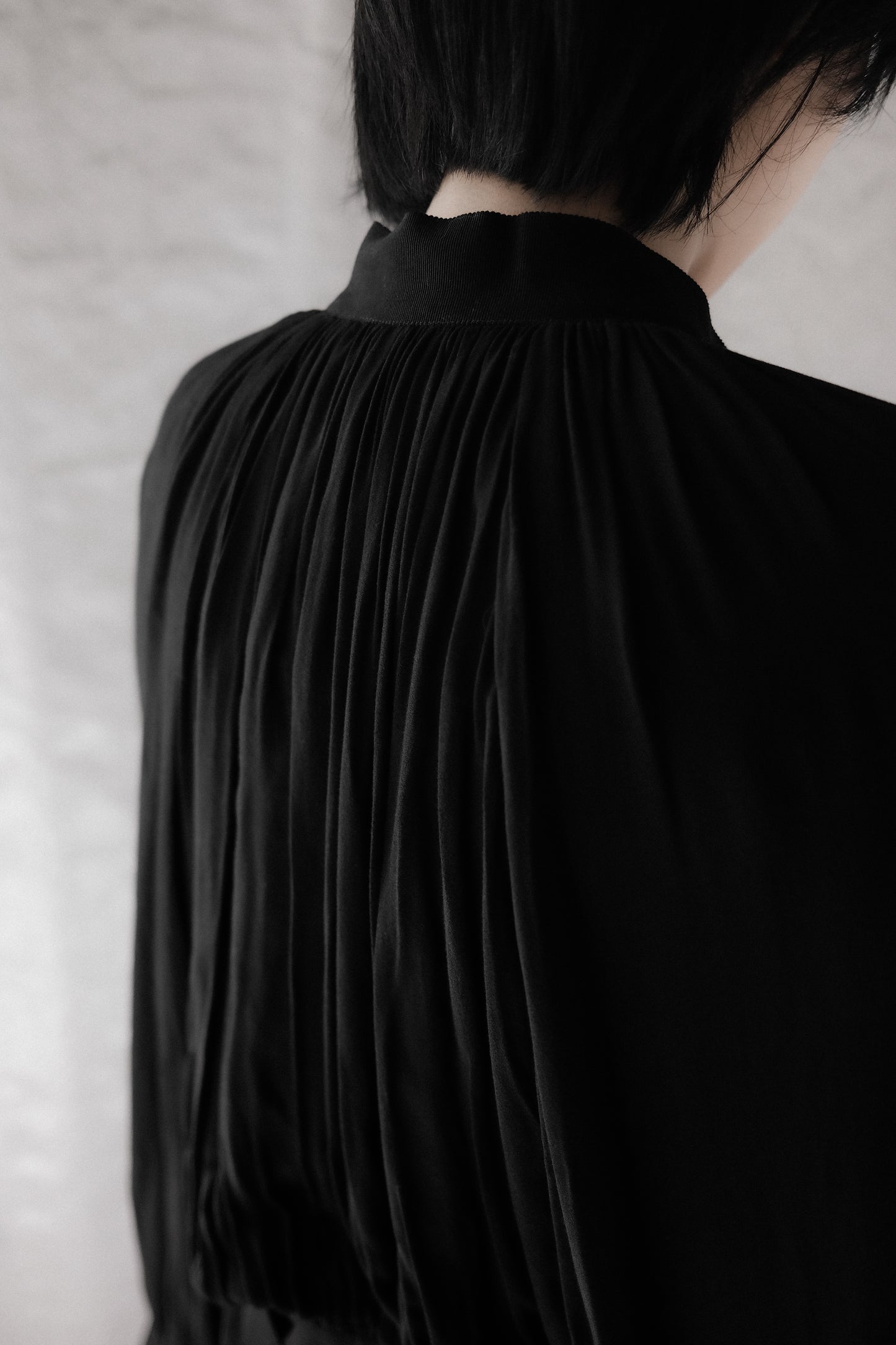 Ann Demuelemeester by Sébastien Meunier S/S2017 - Pleated Strap Blouse