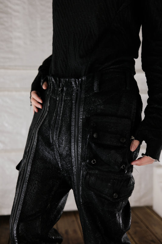 ABAHOUSE 2000s - Cracked Coated Gimmick Cargo Pants