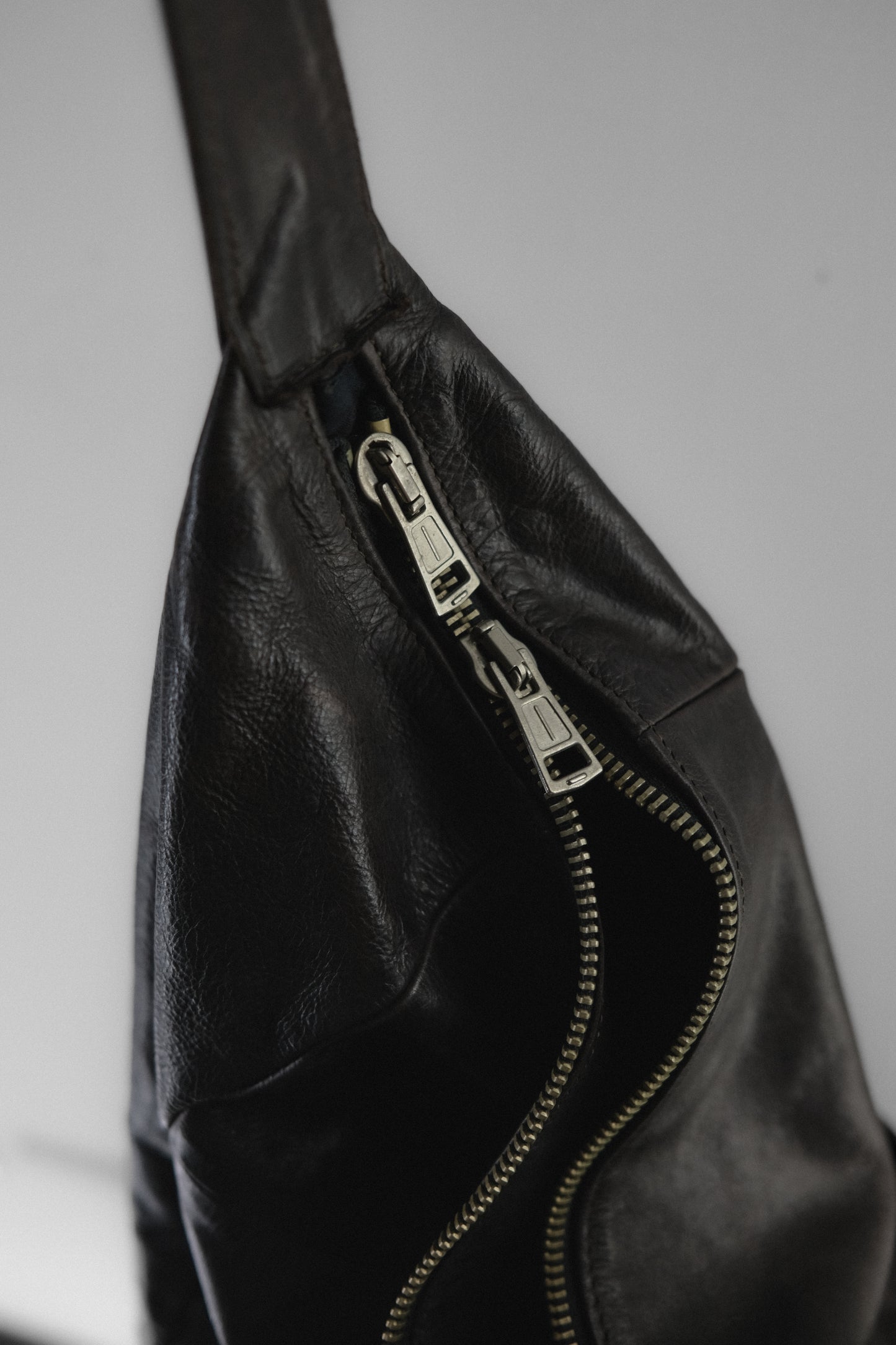 Ann Demuelemeester 2010s - Leather Boston Bag