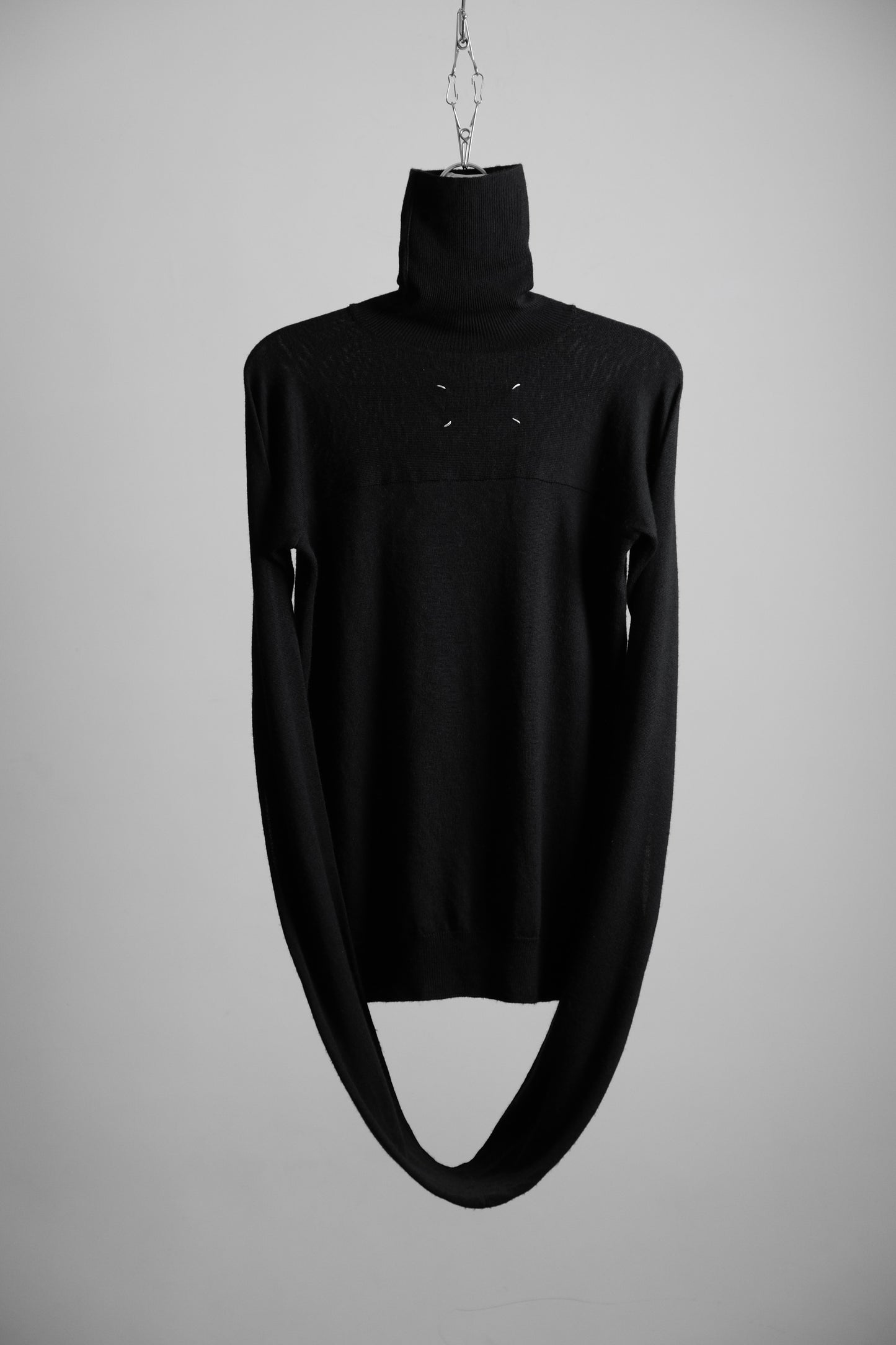 Martin Margiela F/W2007 - Loop Sleeve Knit