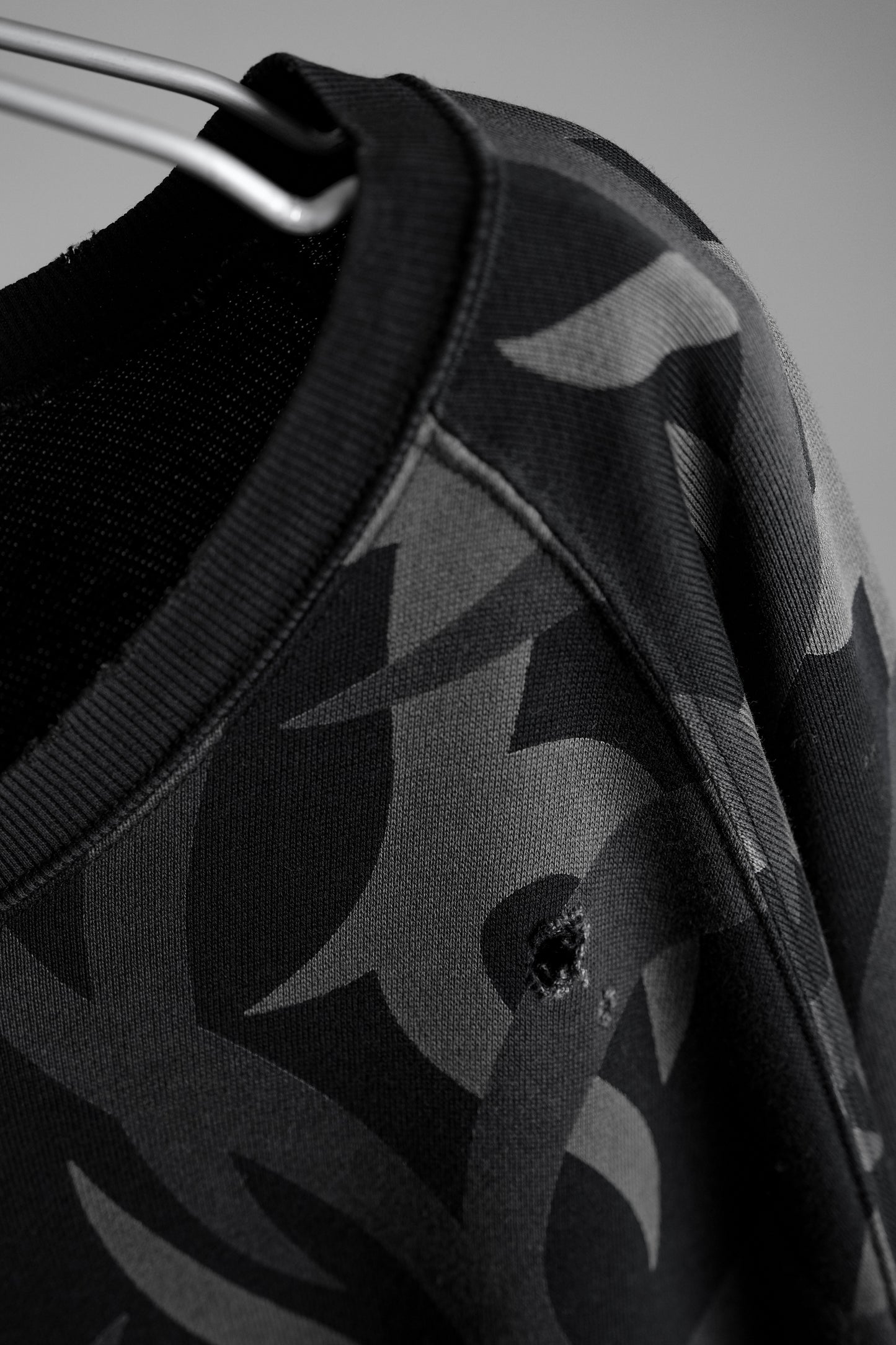 Number (N)ine F/W2004 “Give Peace a Chance” - Tribal Heart Camo Sweatshirt
