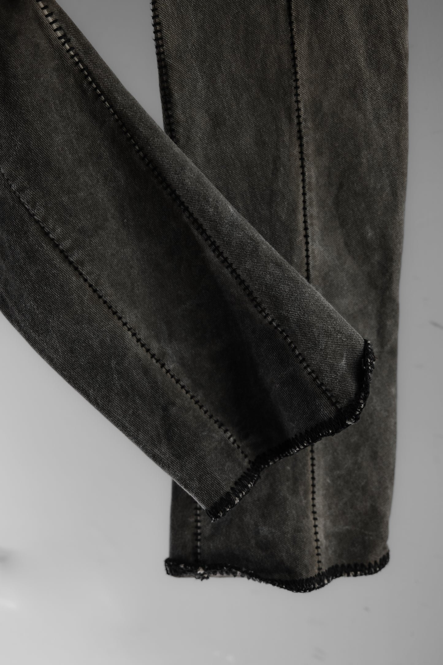 MARCEL EVERETTE - Overlock J-Cut Denim Pants