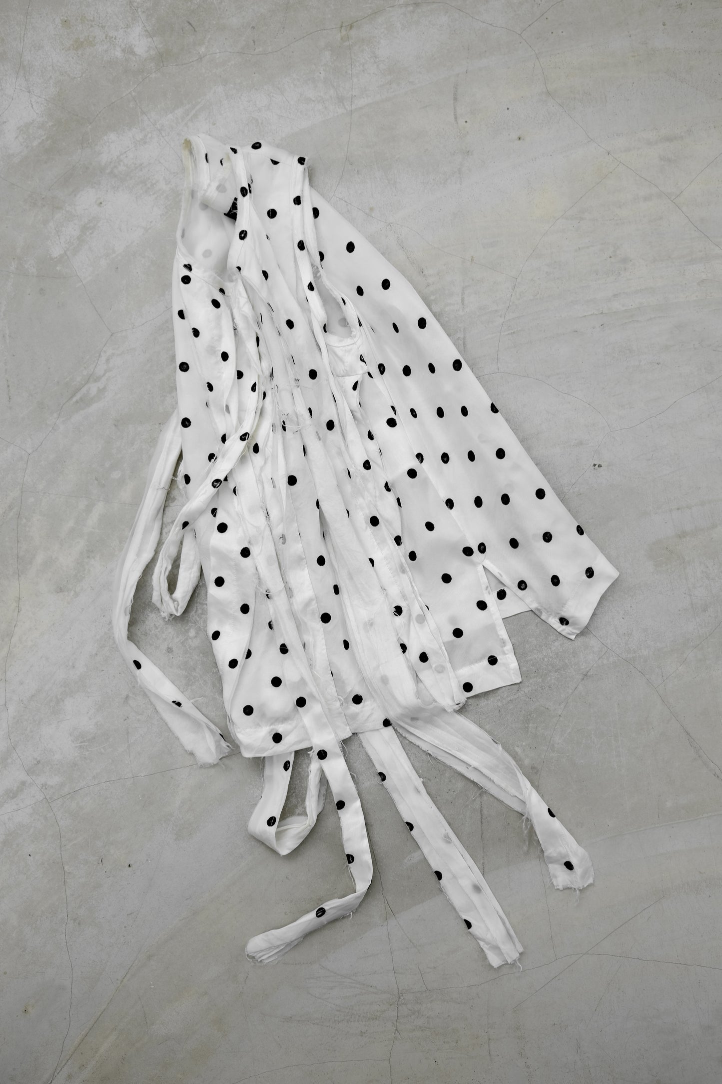 COMME des GARÇONS tricot S/S2003 - Polka Dot Fringe Vest