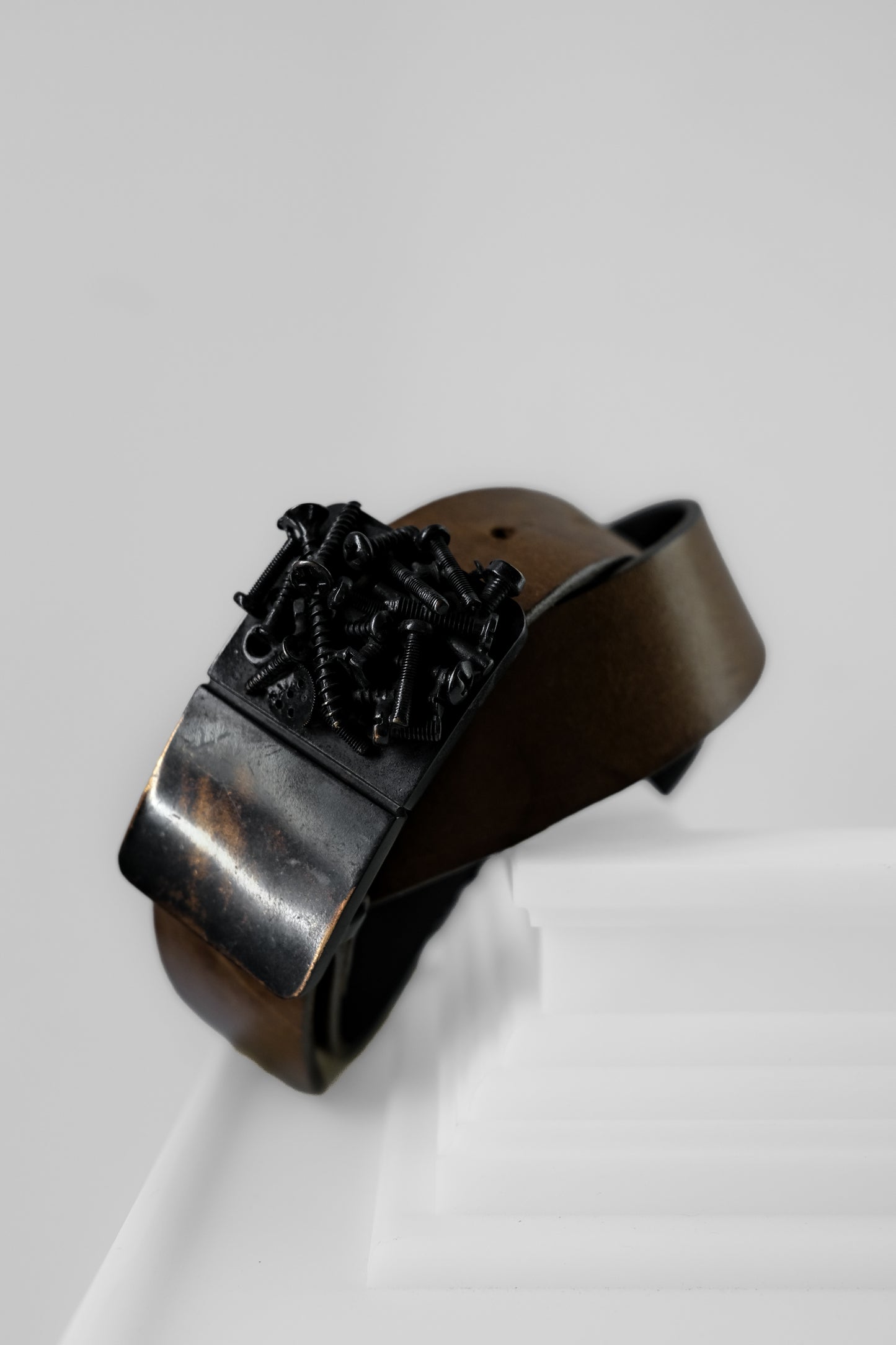Martin Margiela ⑪ F/W2008 - Screw Buckle Leather Belt