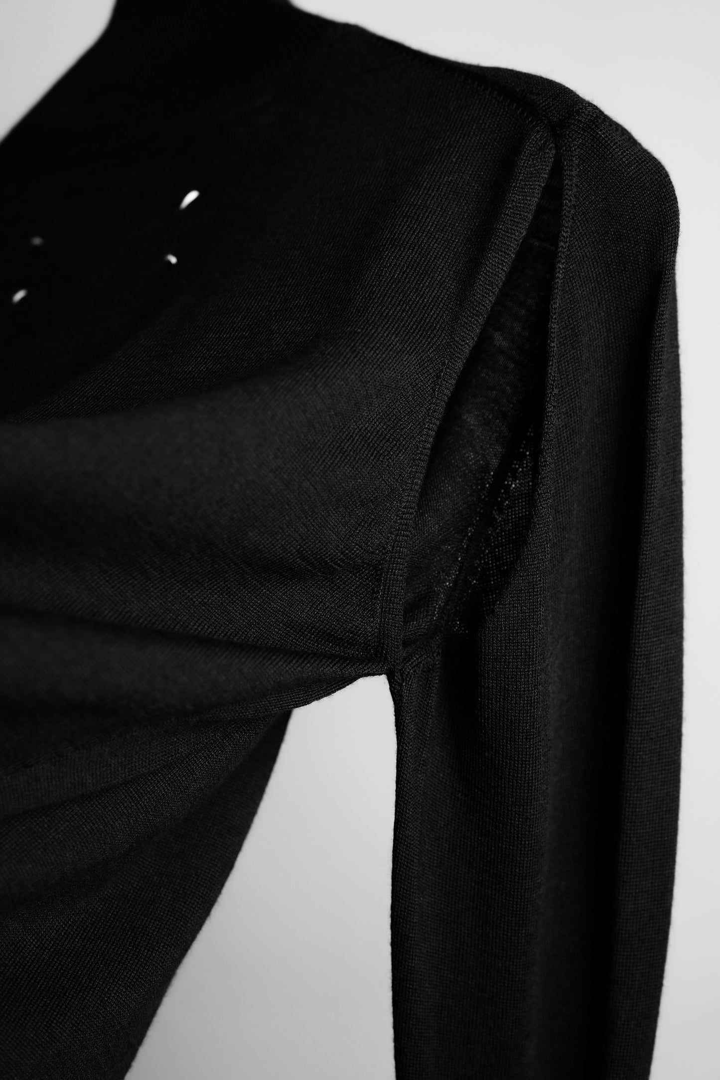 Martin Margiela F/W2005 - Loop Sleeve Knit