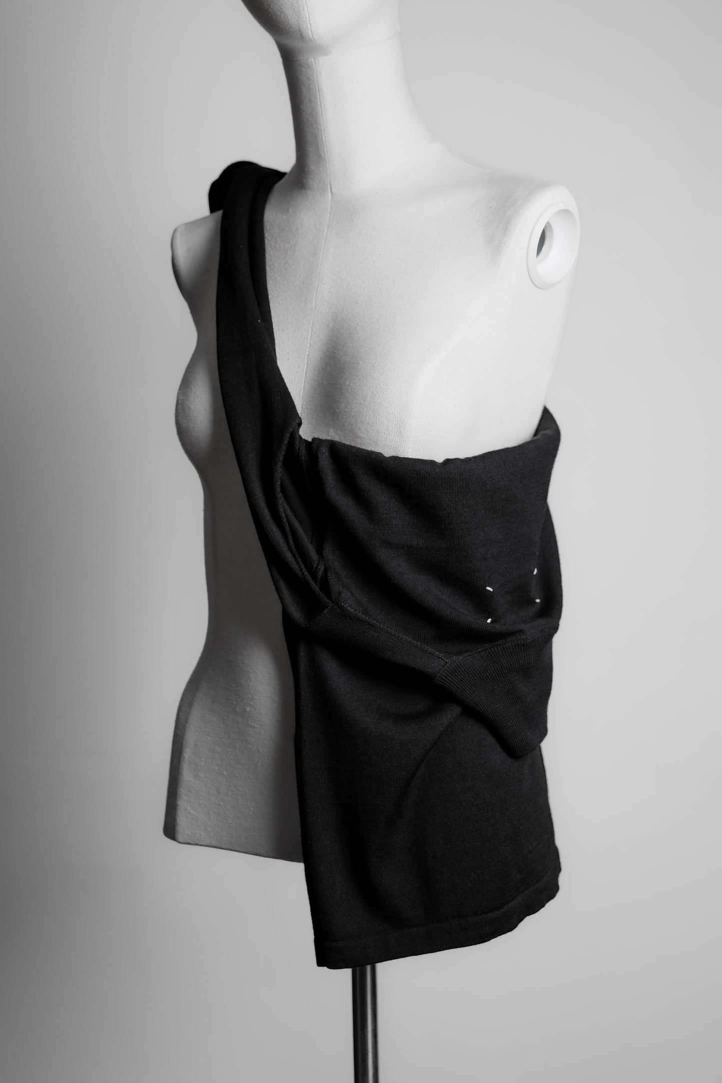 Martin Margiela F/W2005 - Loop Sleeve Knit