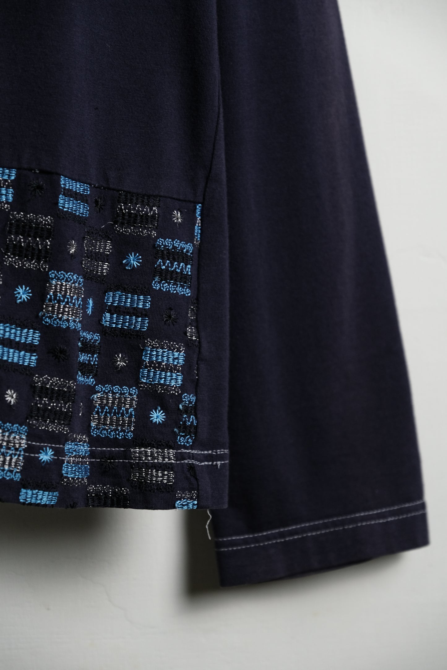 COMME des GARÇONS HOMME A/W2002 田中啓一時期 - Embroidered L/S Top