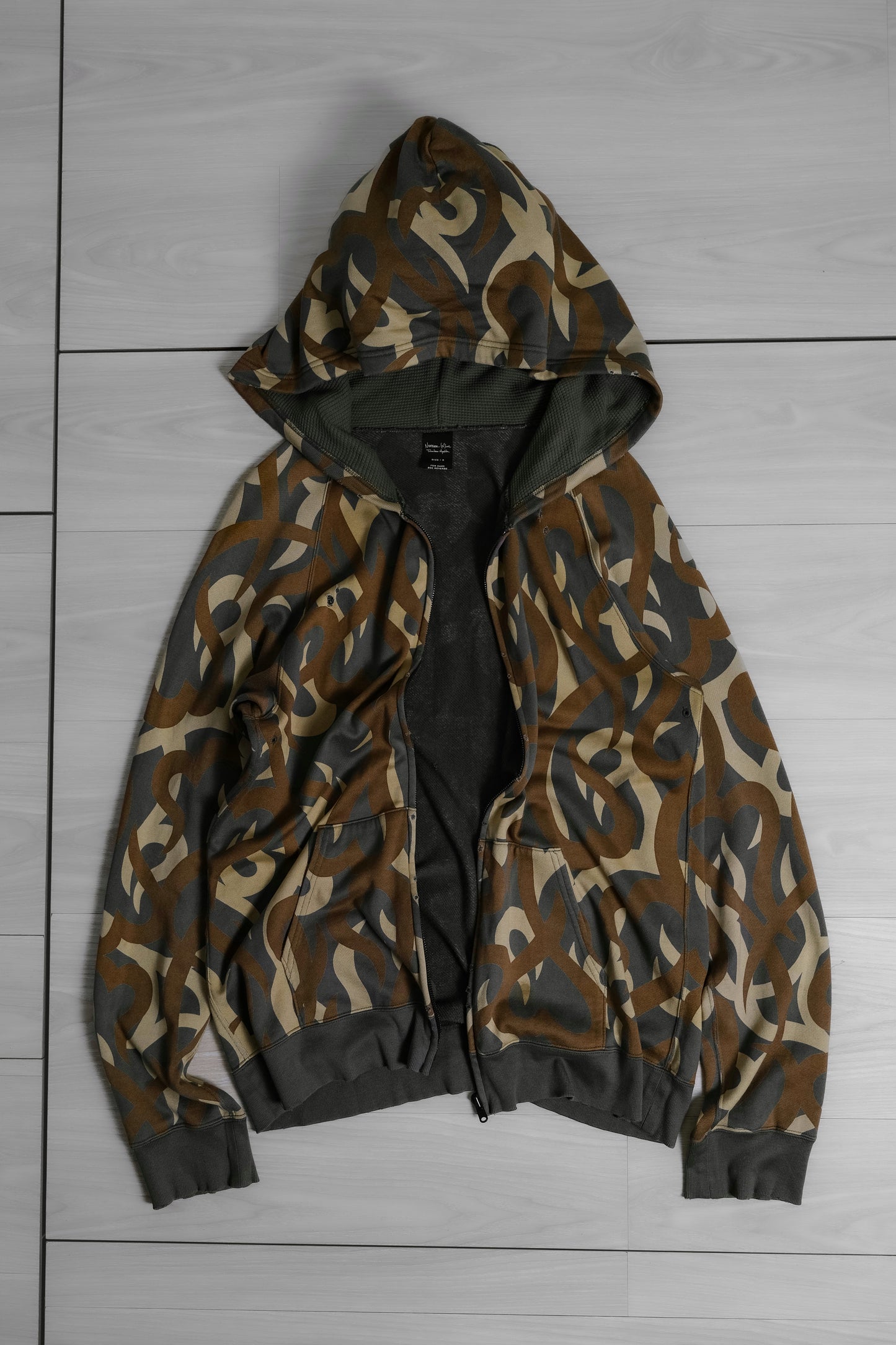 Number (N)ine F/W2004 “Give Peace A Chance” - Tribal Heart Camo Zip-up Hoodie