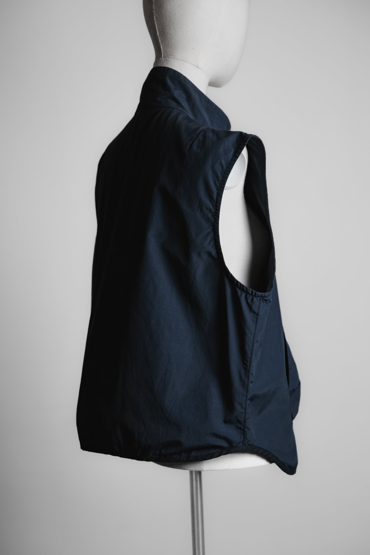 Emporio Armani 1990s - Asymmetrical Lampo-zip Nylon Vest