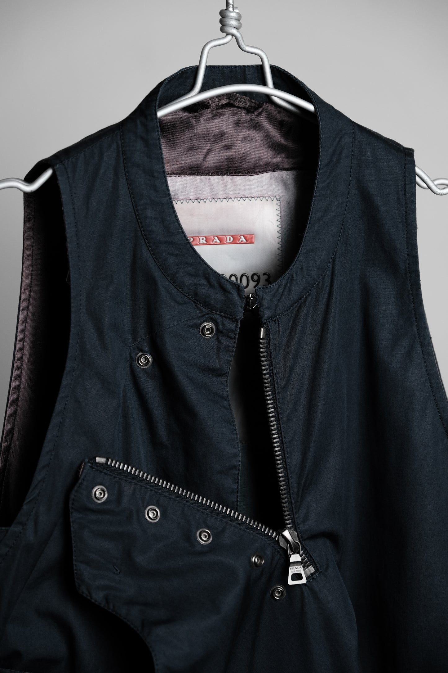 Prada Sport (Linea Rossa) 2000s - riri-zip Nylon Pullover Vest