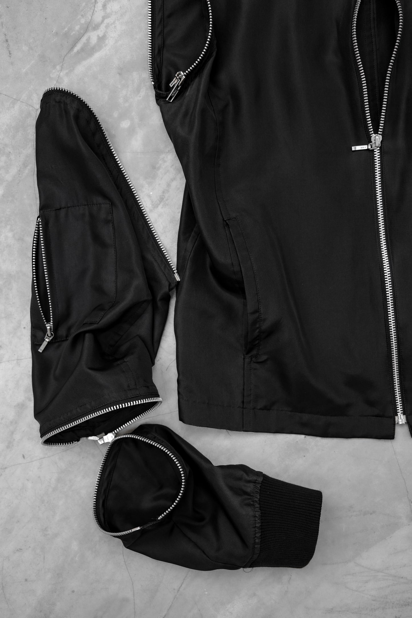 Katharine Hamnett 2000s - Detachable Zip Silk Jacket