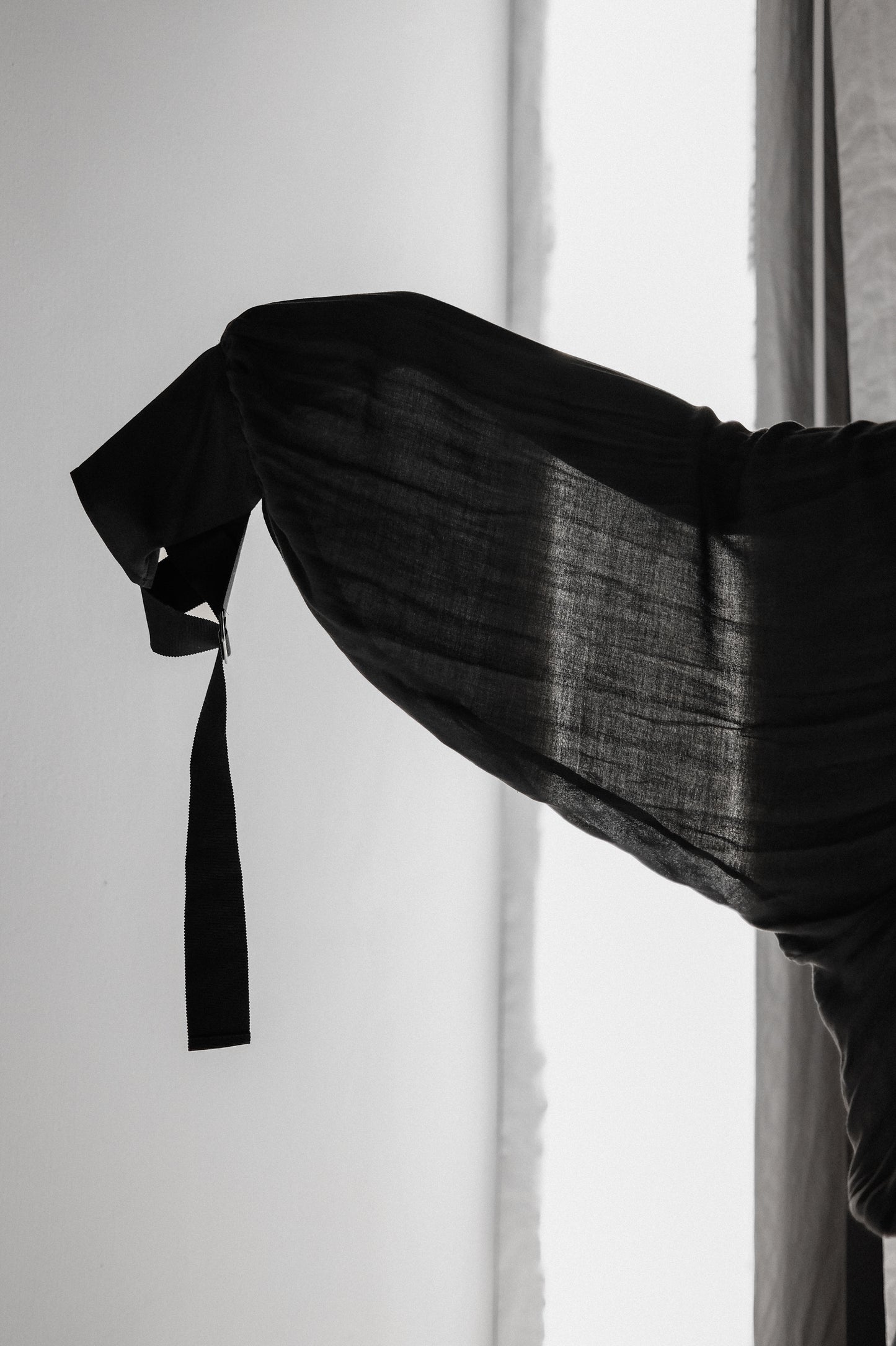 Ann Demuelemeester by Sébastien Meunier S/S2017 - Pleated Strap Blouse