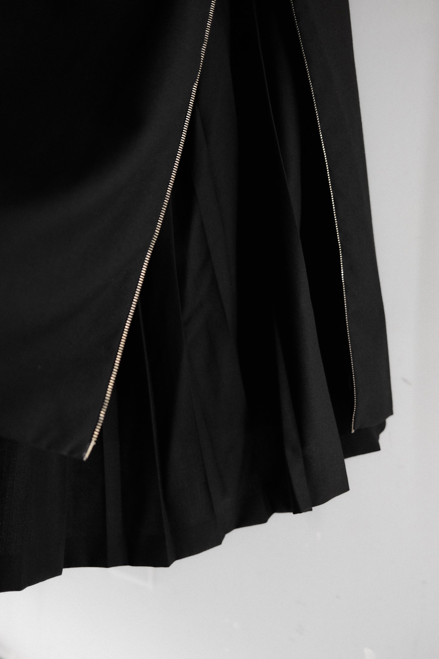 Giuliano Fujiwara F/W2010 - Double Layered Zip Pleated Skirt