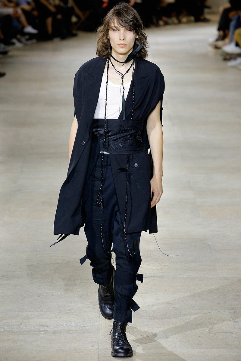 Ann Demuelemeester by Sébastien Meunier S/S2017 - Embroidered Sleeveless Coat